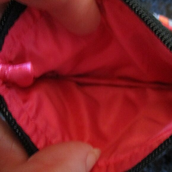 NWOT Vera Bradley Bold Paisley Quilted Zippered Coin Purse with Front Pocket - Picture 3 of 5